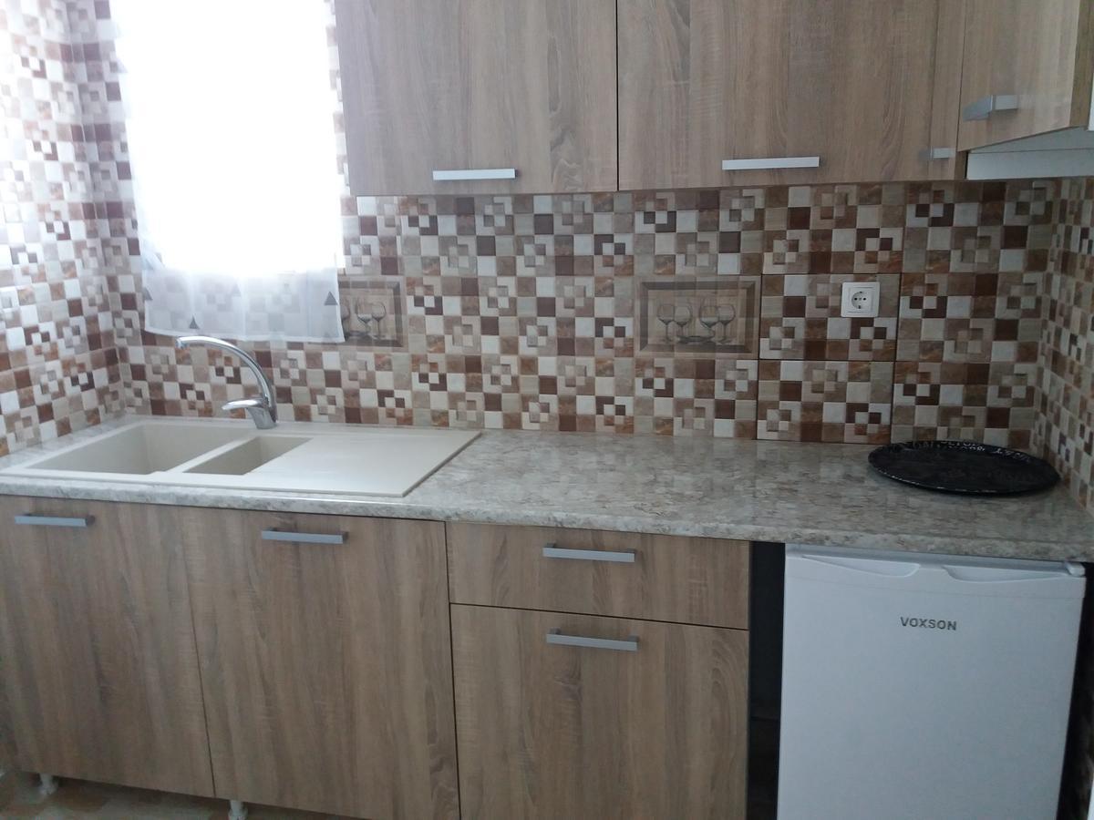 Nikolakakis Rooms Lavrio Exterior foto